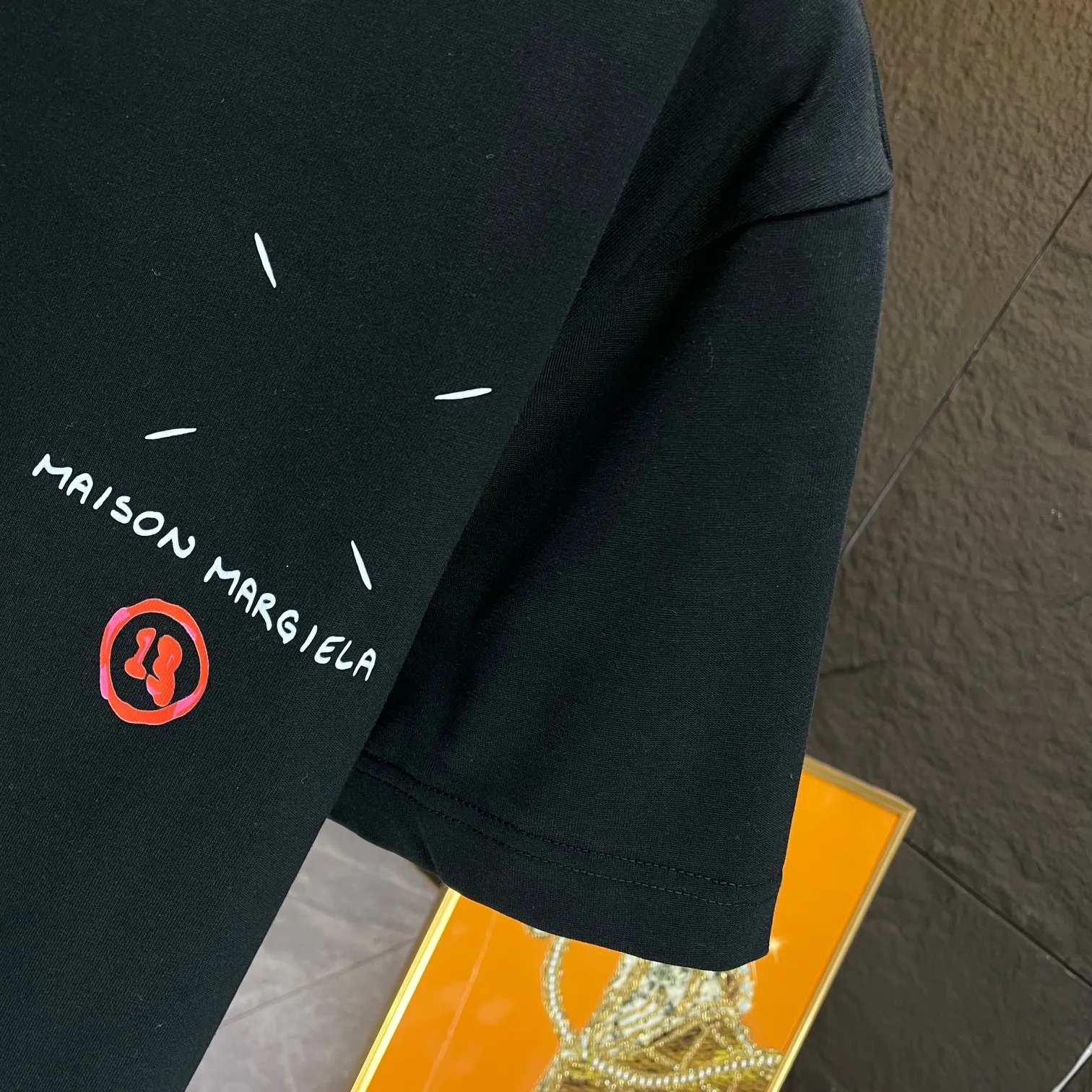 MM 6* * 2025 New Arrival T ：Black White Sizes：S M L XL XXL